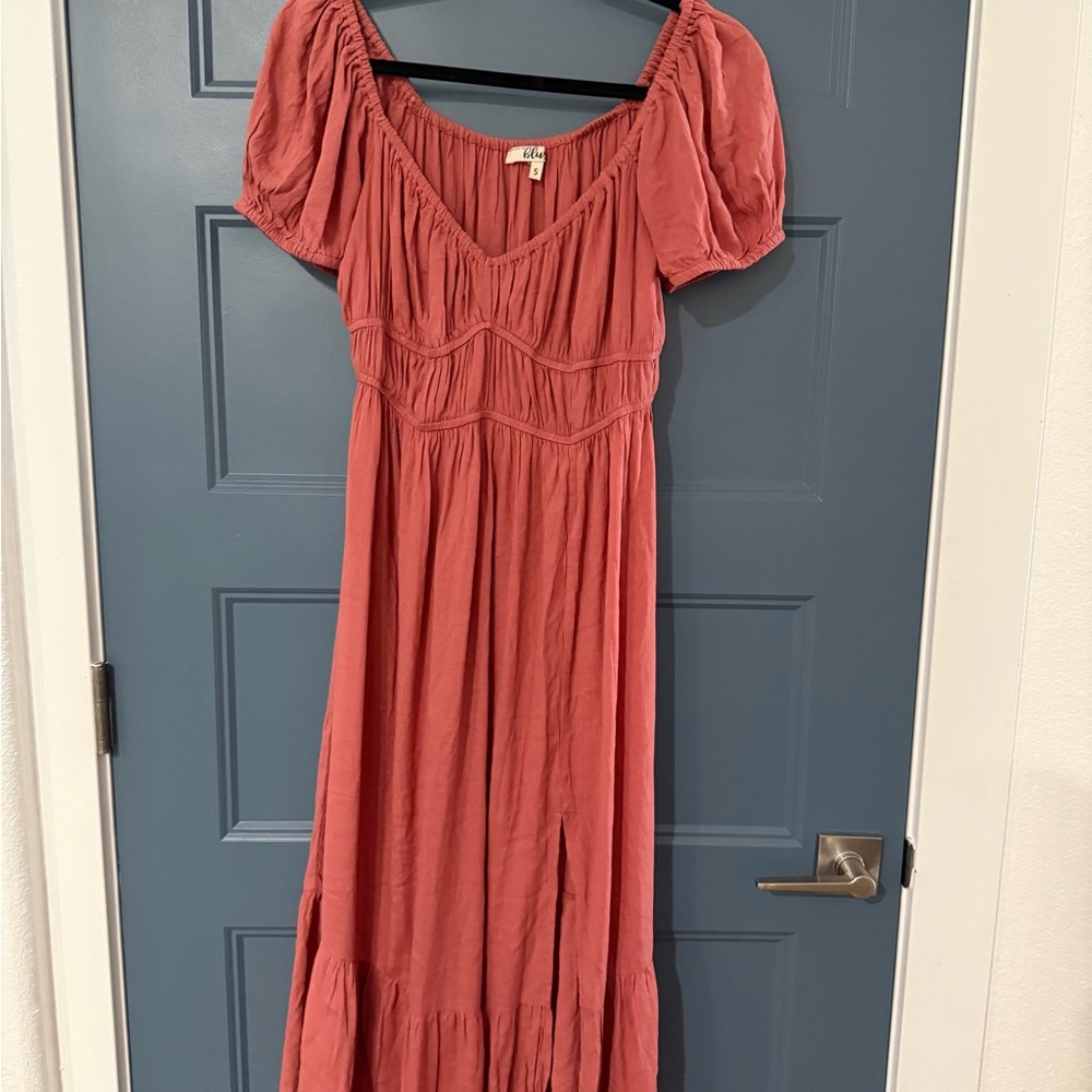 Chic Coral Puff Sleeve Maxi Dress